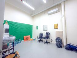 A'posh Bizhub (D27), Office #626051071